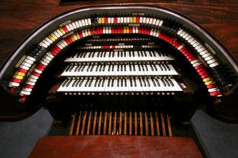 Barnum Hall Wurlitzer