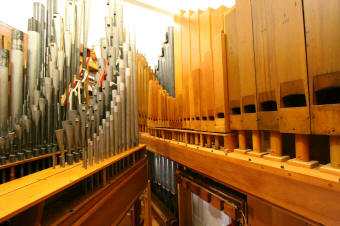 Barnum Hall Wurlitzer